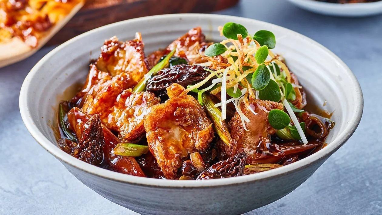 Sesame Chicken Stew with Morel Mushrooms