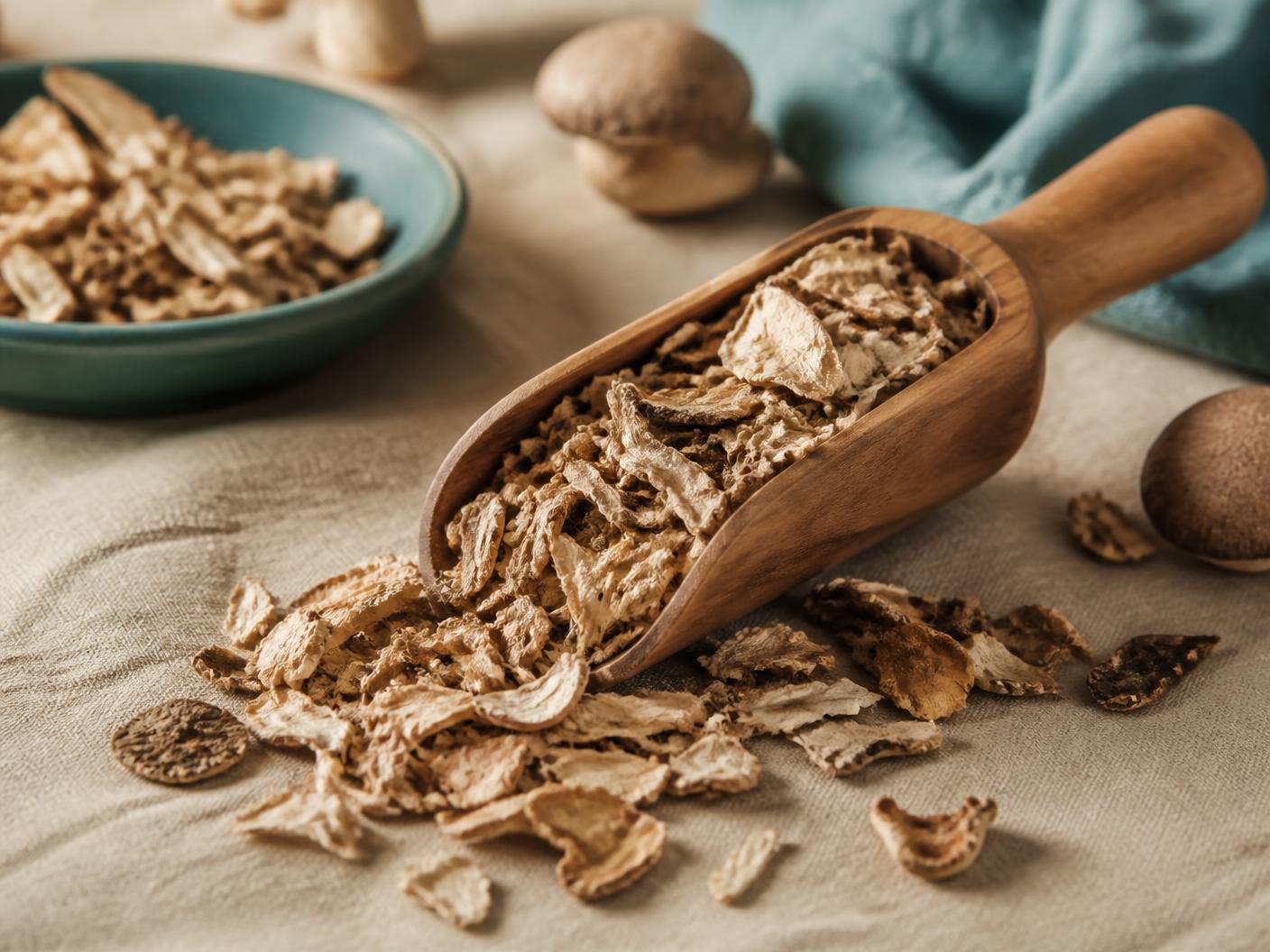 Dried mushroom flakes