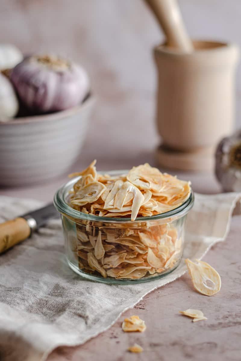 Dehydrated-garlic